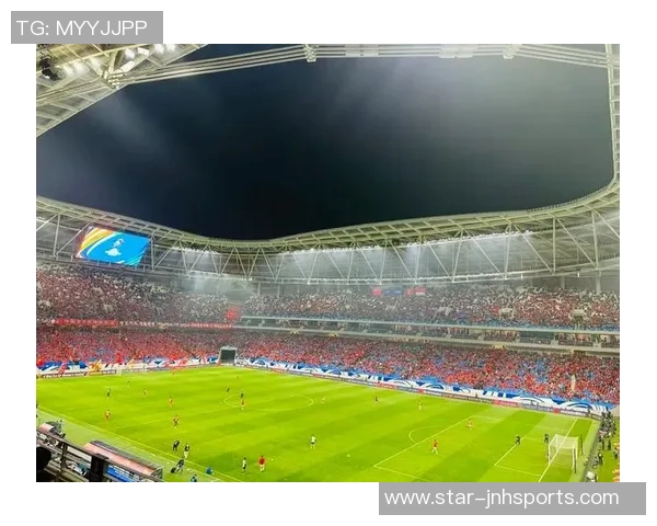 上海足球队耐力变革引发热议球迷期待新赛季表现提升 上海足球队耐力变革引发热议球迷期待新赛季表现提升