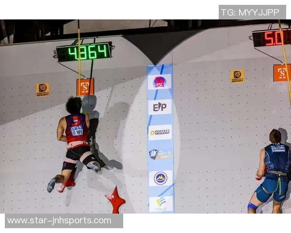 广州攀岩队与重庆攀岩队赛后复盘分析合作与竞技的精彩瞬间